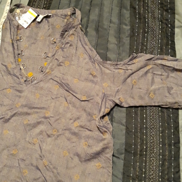 William Rast shirt - Picture 4 of 7